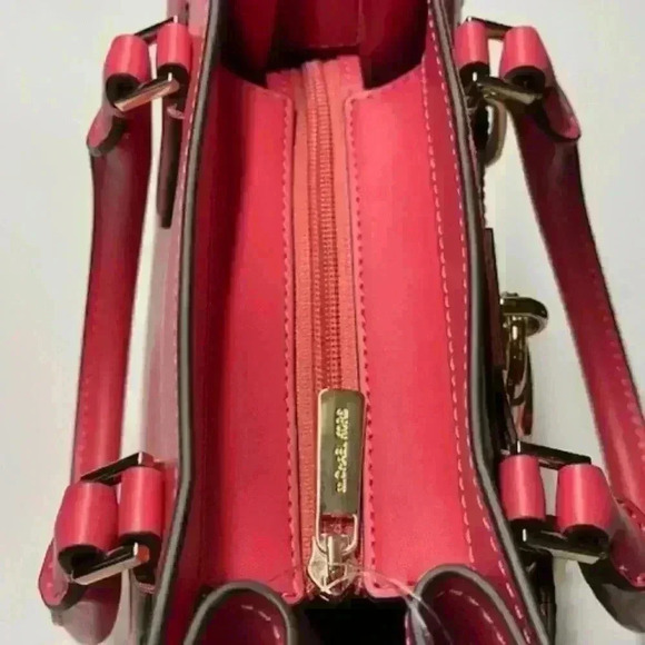 🔥🔥 Michael Kors Hamilton Small Patchwork Crossbody NWT! - Picture 6 of 12